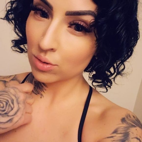 Meet your Posher, Jocelynn - Picture 1 of 1